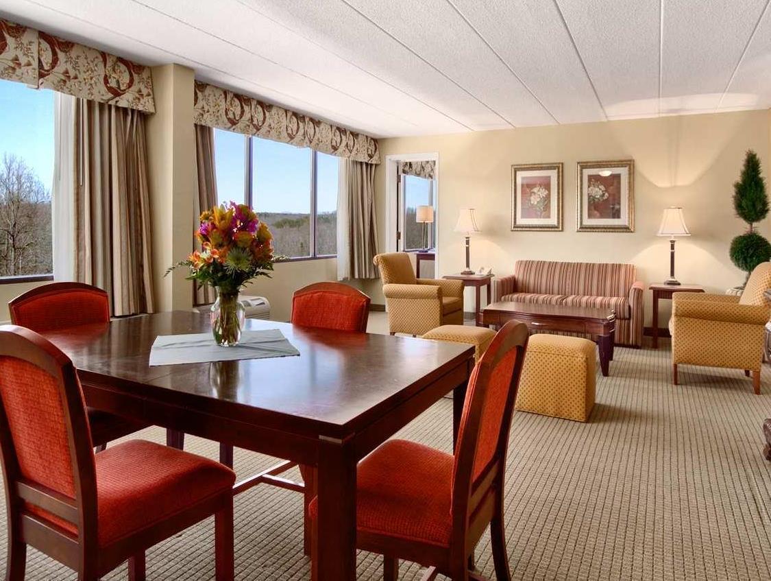 Doubletree By Hilton Charlottesville Dış mekan fotoğraf