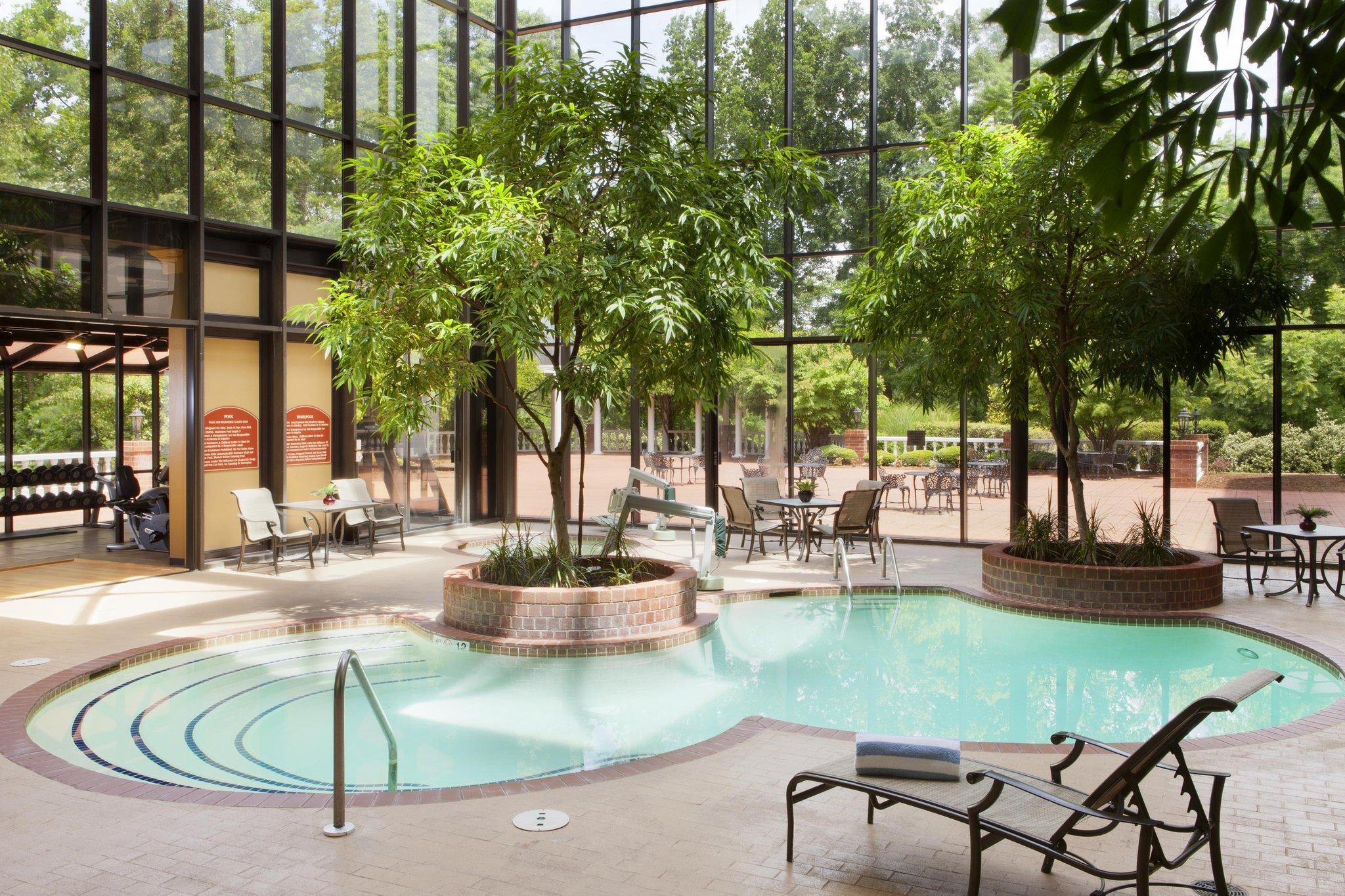 Doubletree By Hilton Charlottesville Dış mekan fotoğraf