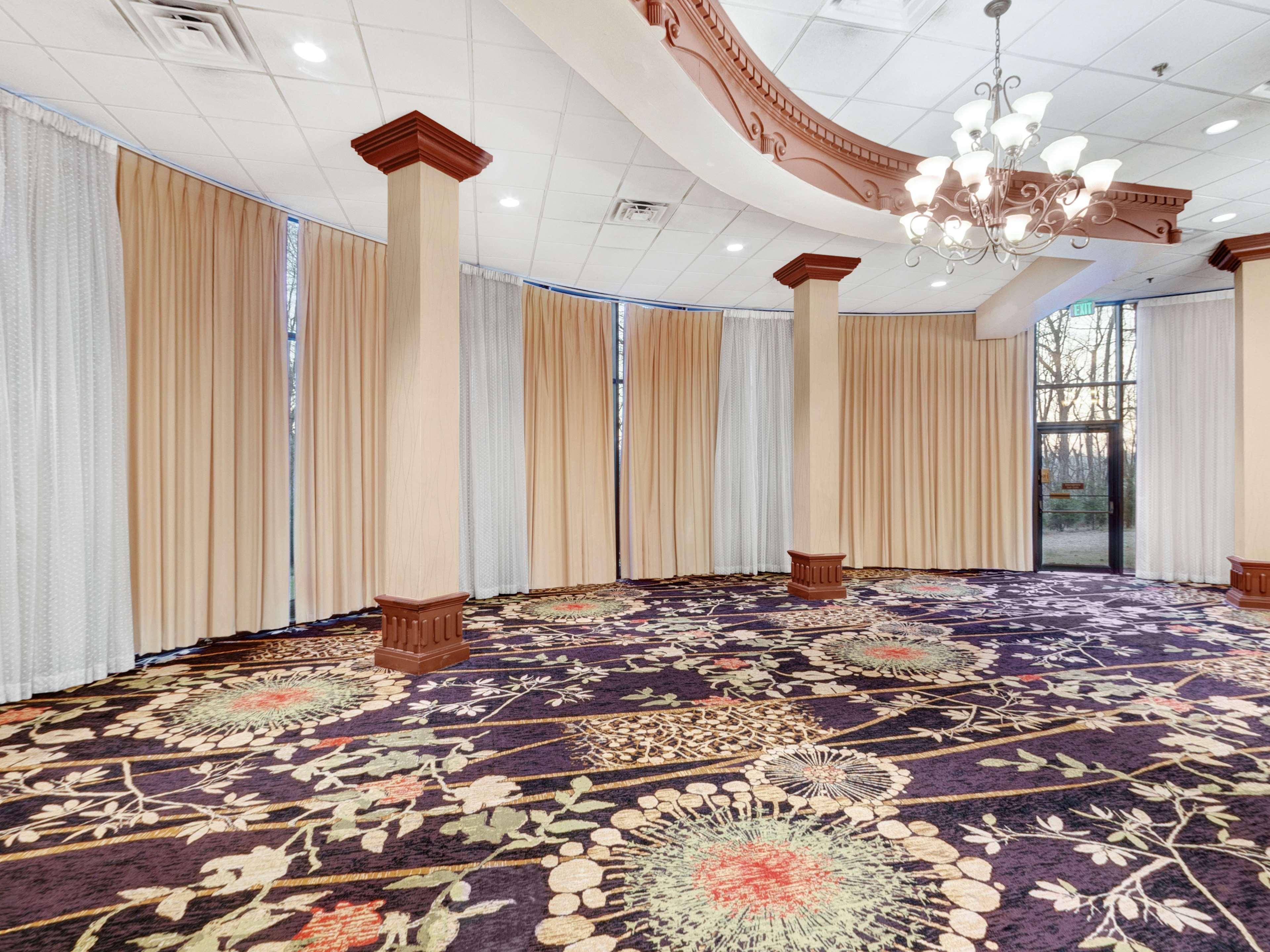 Doubletree By Hilton Charlottesville Dış mekan fotoğraf