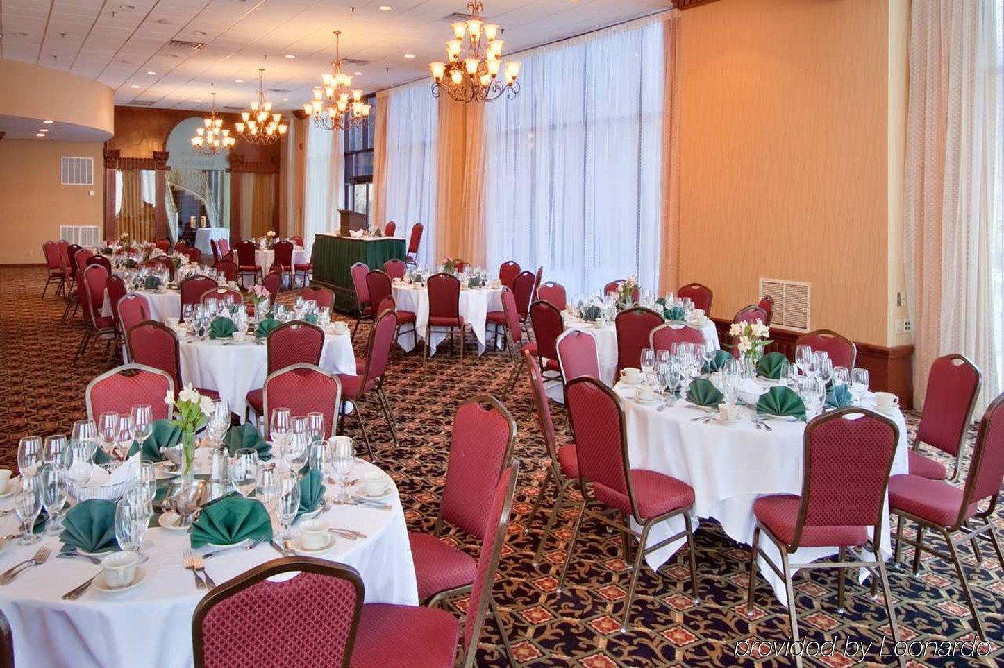Doubletree By Hilton Charlottesville Restoran fotoğraf