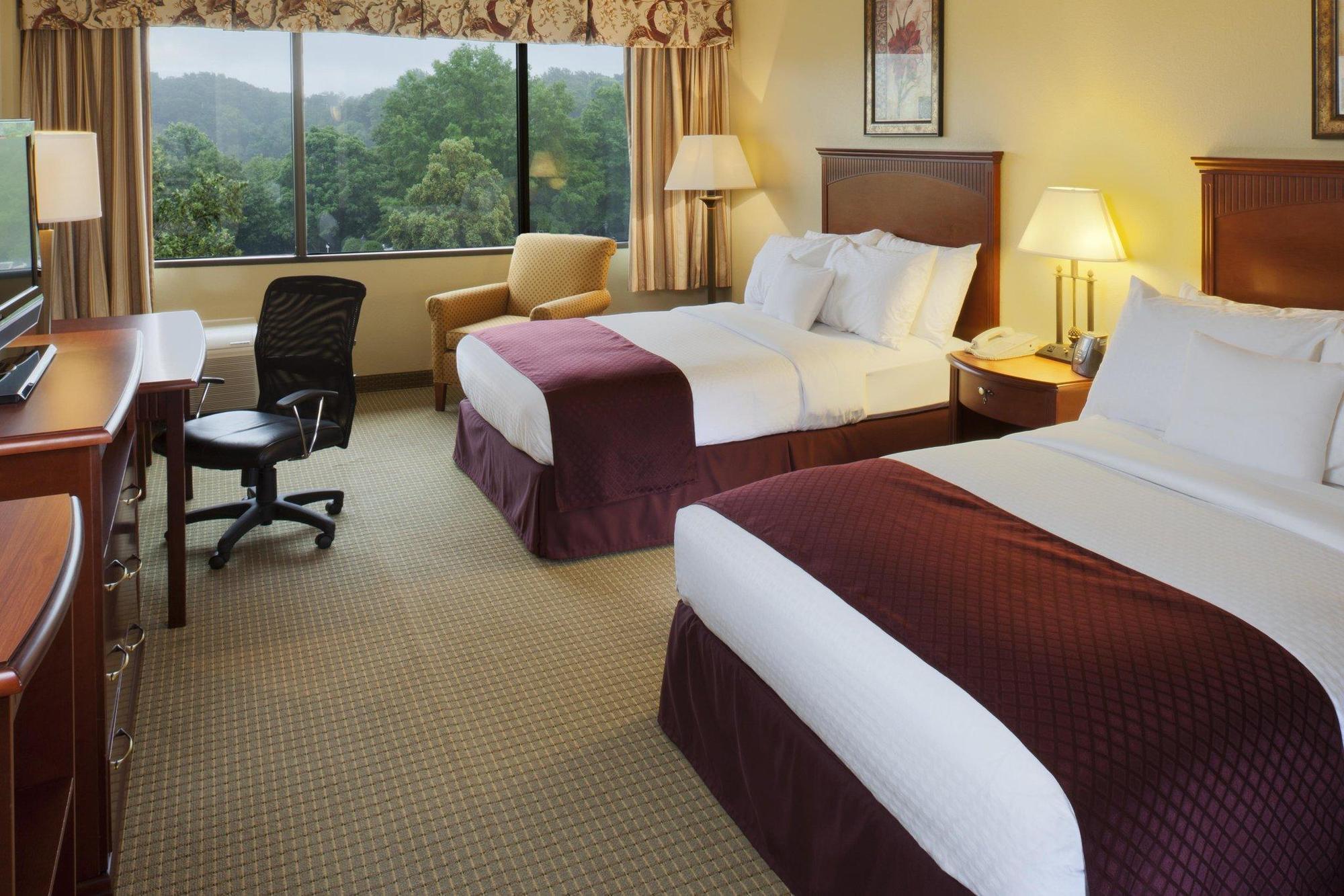 Doubletree By Hilton Charlottesville Dış mekan fotoğraf