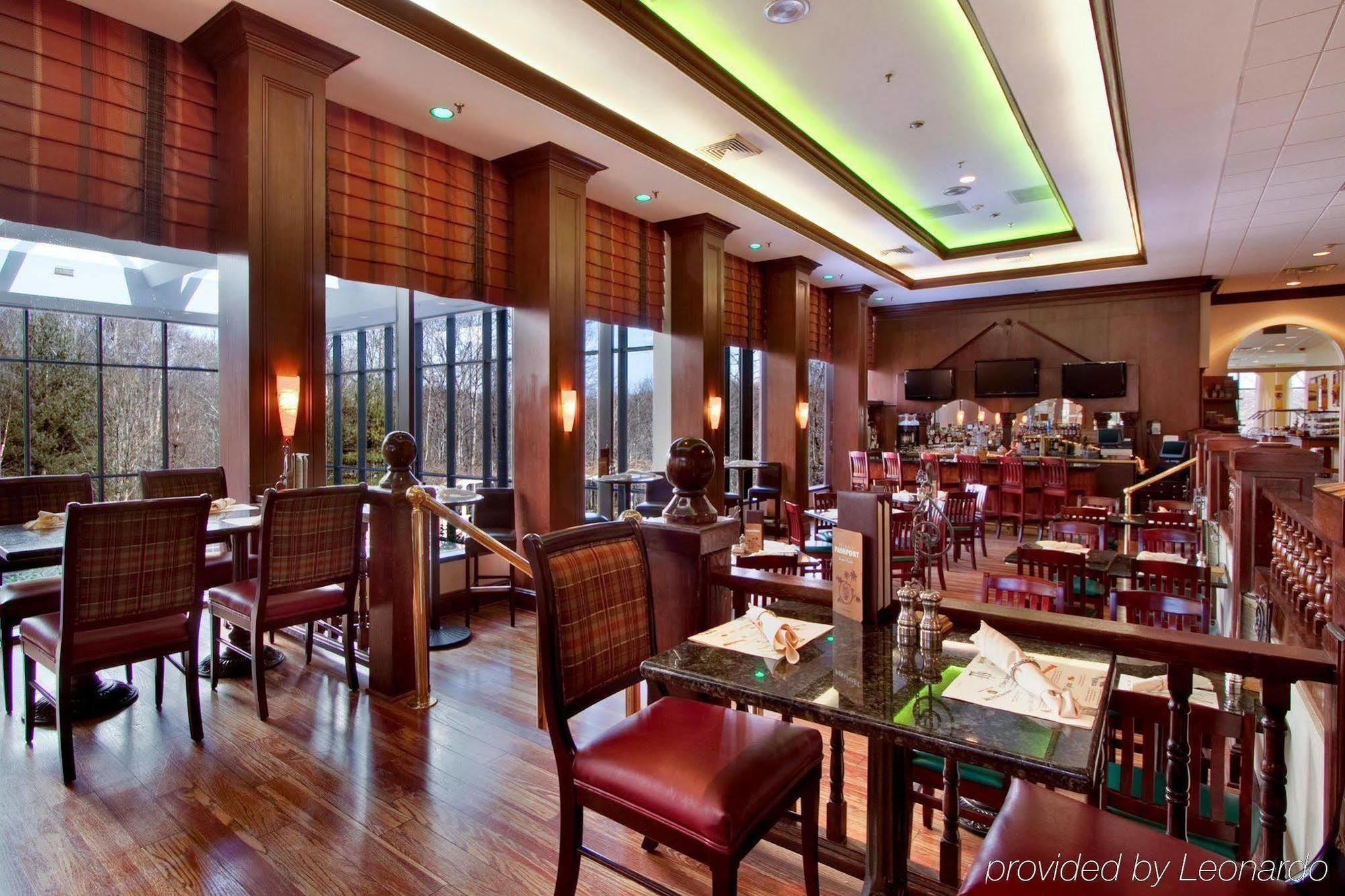 Doubletree By Hilton Charlottesville Restoran fotoğraf
