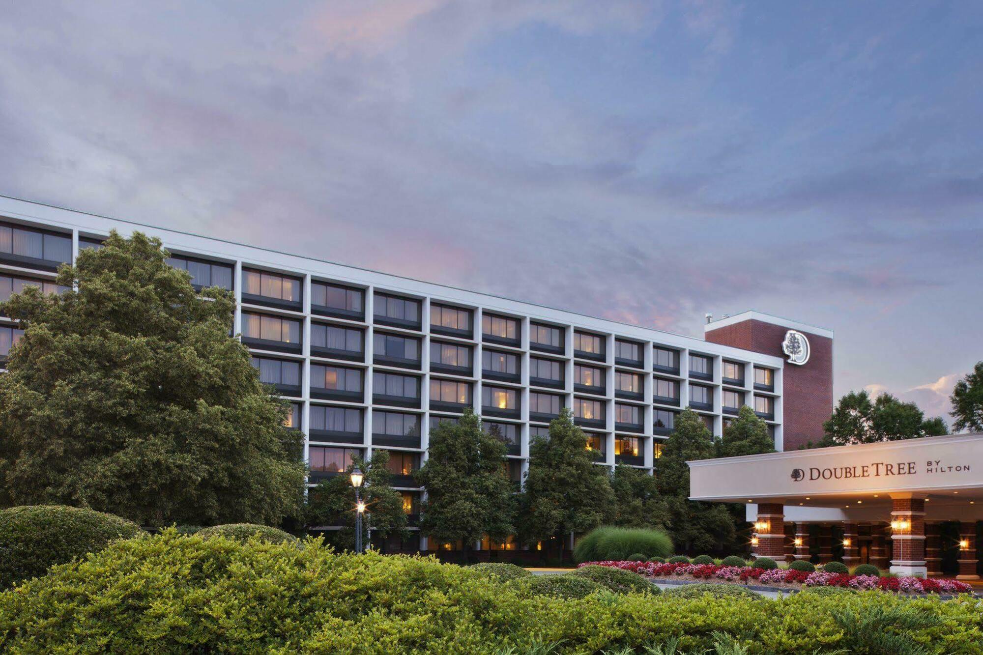 Doubletree By Hilton Charlottesville Dış mekan fotoğraf